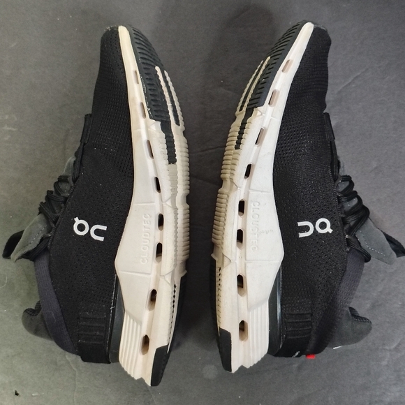 On Cloudnova 2 Women's Size 6 Black White Lace Up Running Shoes - Picture 7 of 11